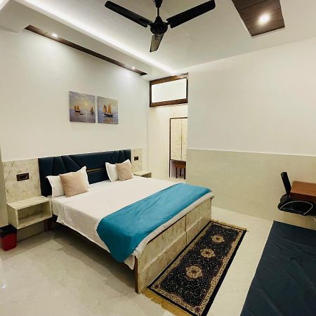 Hotel Dileep42 勒克瑙 外观 照片