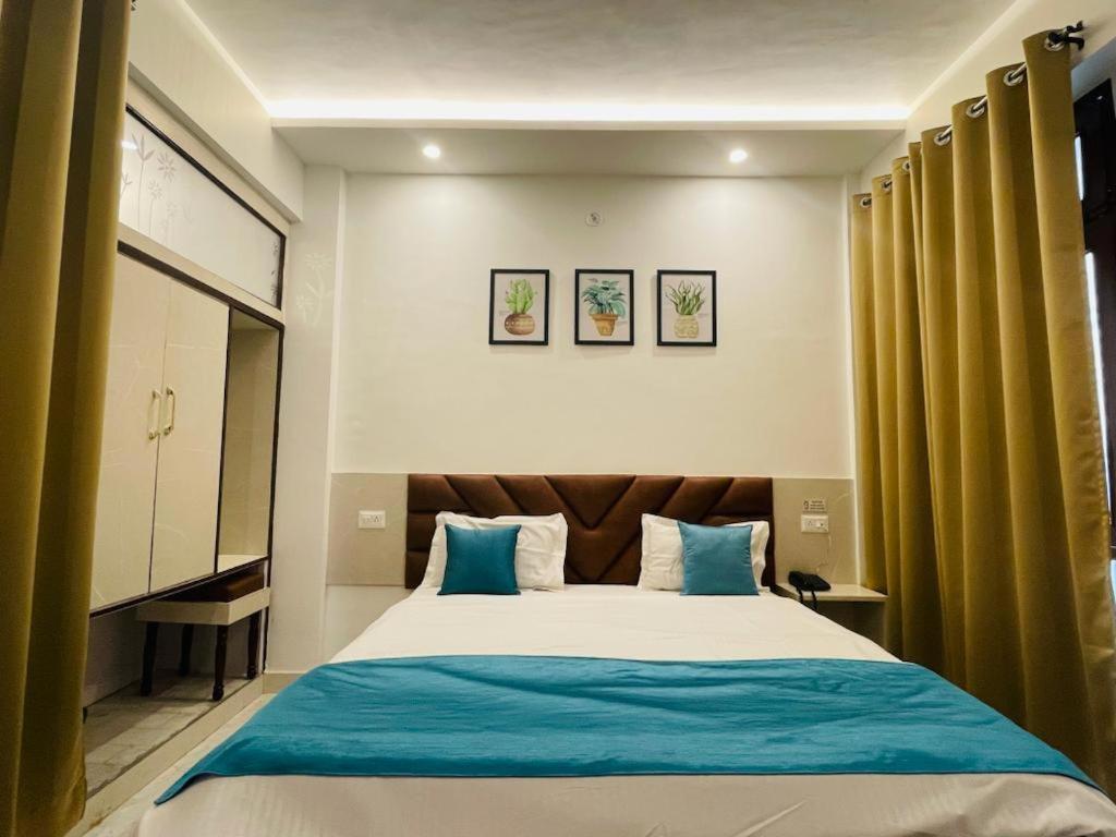 Hotel Dileep42 勒克瑙 外观 照片